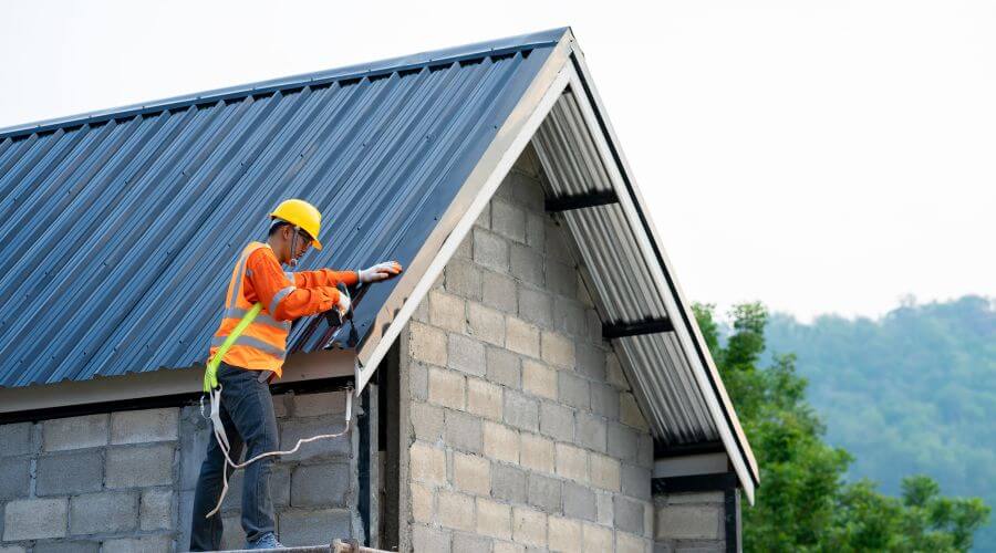 Expert Emergency Roof Repairs services in Paducah, TX
